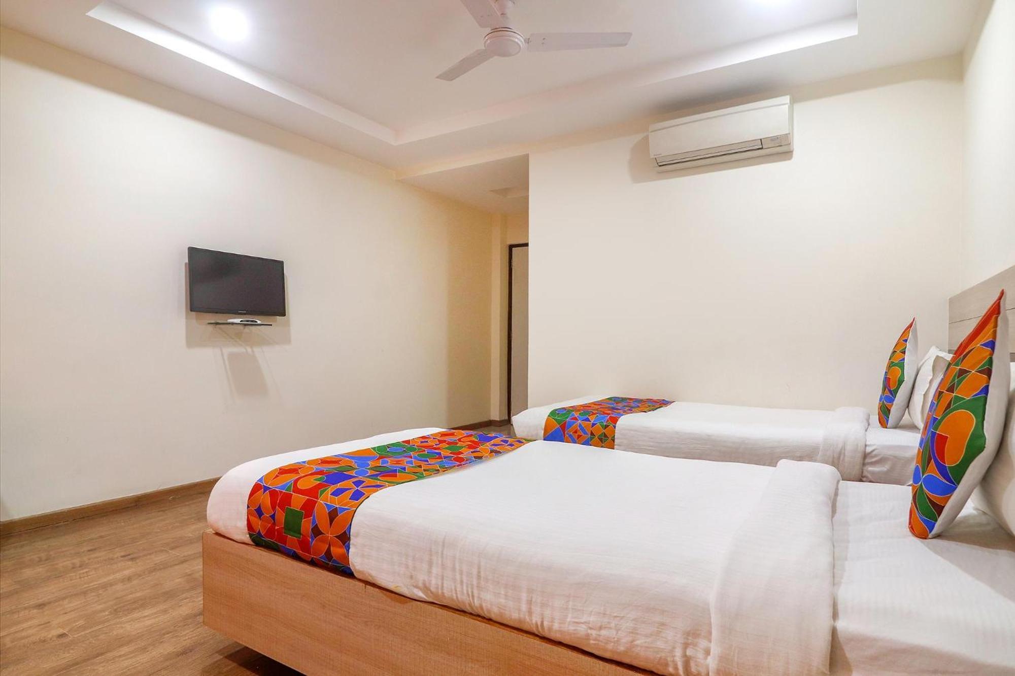 Fabhotel Pride Inn Financia - Nr Dlf Cyber City, Gachibowli Hyderabad Bagian luar foto